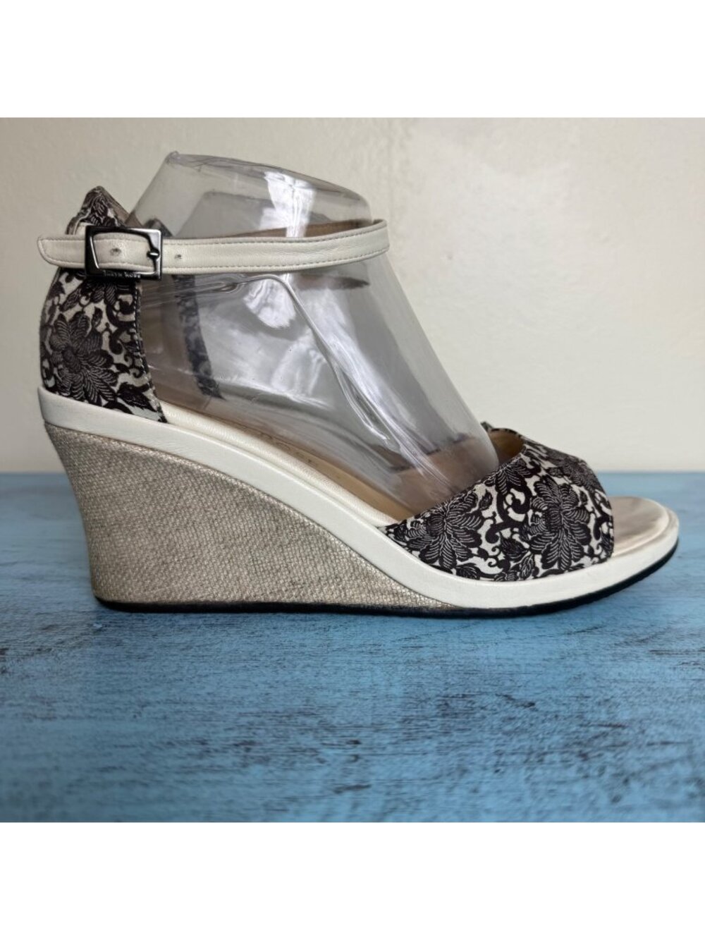 Taryn Rose Black/White Canvas Peep Toe Wedge Sandals Sz 8